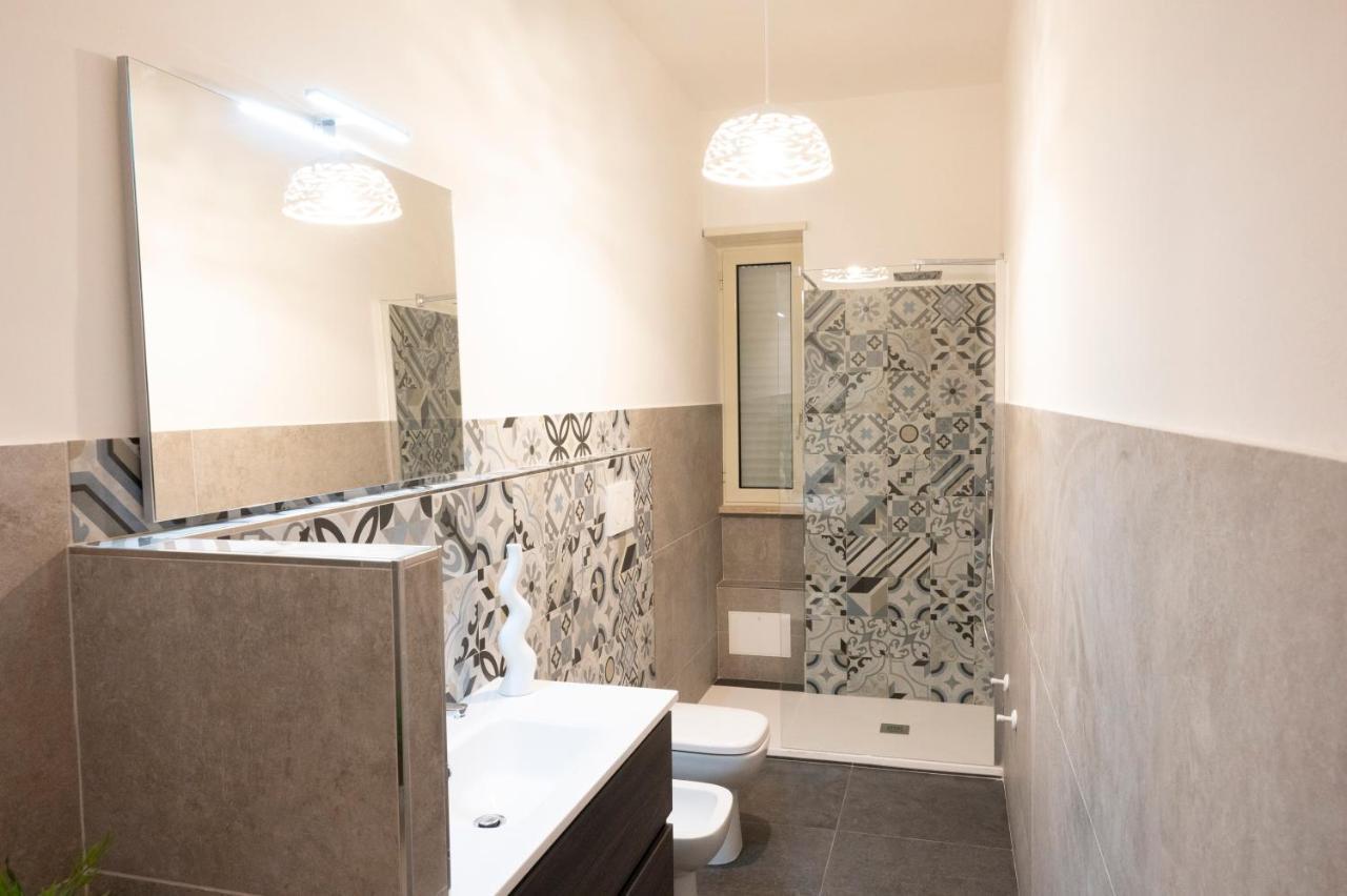 Antica Dogana Apartments Maestrale แตร์ราชินา ภายนอก รูปภาพ